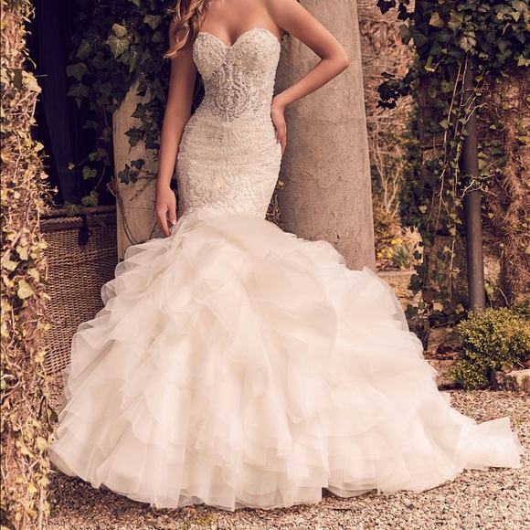 New MoriLee wedding dress with sweetheart neckline - Picture 10 of 10